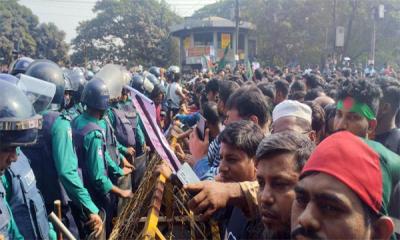 ভারতীয় হাইকমিশন অভিমুখে পদযাত্রা রামপুরায় আটকে দিল পুলিশ