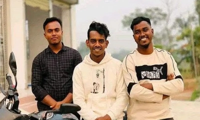 বাসচাপায় তিন বন্ধুর মর্মান্তিক মৃত্যু