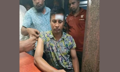থানায় ঢুকে এএসআইকে ছুরিকাঘাত