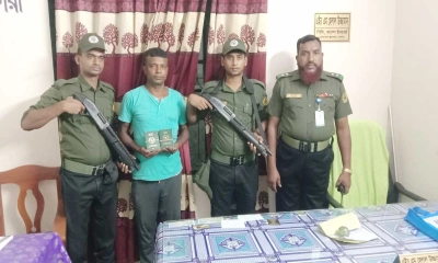 ভারতীয় ট্রাকচালকের কাছে ২০ বাংলাদেশি পাসপোর্ট, কারণ কী