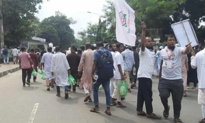 সমাবেশে কী নিয়ে যাচ্ছেন জামায়াত নেতাকর্মীরা