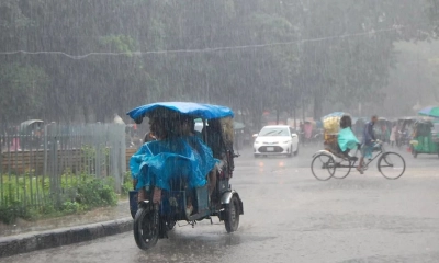 ৭ জেলায় বজ্রসহ বৃষ্টির আভাস, বন্দরে সতর্কতা