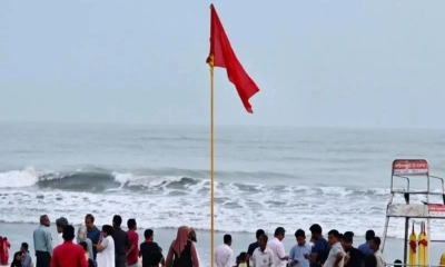 সমুদ্রবন্দরে সতর্কতা
