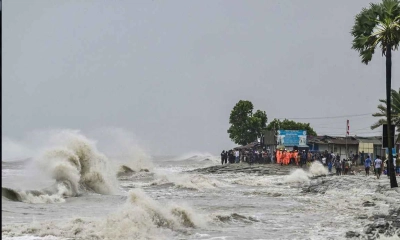 উপকূলে ৮ ফুট উঁচু জলোচ্ছ্বাসের শঙ্কা