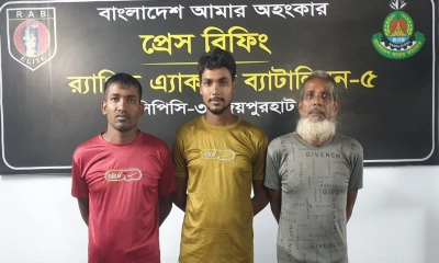 মো. রুবেল ওরফে রুমেল, ছামছুদ্দীন মণ্ডল ও মো. শিহাব। ছবি- সংগৃহীত