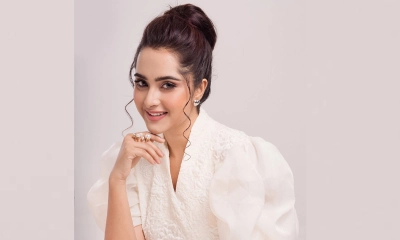 নো-মেকআপ ট্রেন্ডের মাঝেই নিজের রূপের রহস্য জানালেন পায়েল
