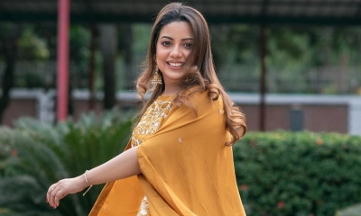 পরকীয়া প্রেমিকের টানে যুক্তরাষ্ট্র যাচ্ছেন কনা!