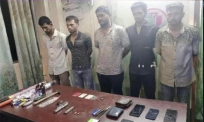 কুষ্টিয়ায় টর্চার সেলের সন্ধান, অস্ত্রসহ আটক-৫