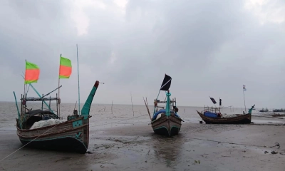 মাছ ধরতে  গিয়ে দস্যুদের কাছে অপহরণের শিকার হয়েছেন ১১ জেলে।     ছবি- সংগৃহীত