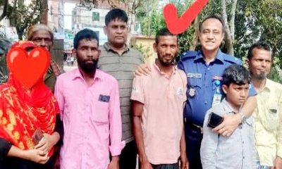 দেড় যুগ পর বাড়ি ফিরলেন বাচ্চু, ছেলেধরার ভাইরাল ছবি