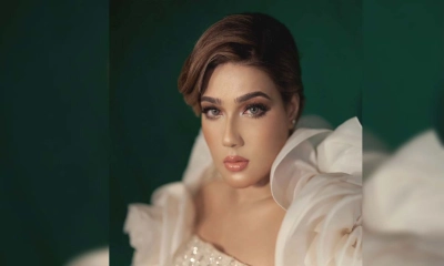 দেশ ছাড়লেন মাহি