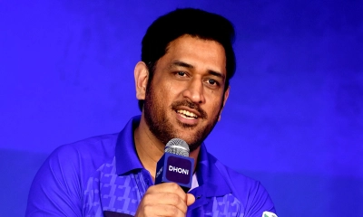 মাঠের বাইরে এখন ‘ব্যবসায়ী ধোনি’, সম্পদ ছাড়াল ১৪০০ কোটি