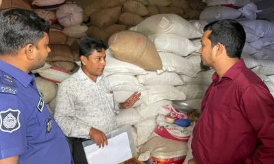ব্যবসায়ীর গুদামে মিলল ১৮ মেট্রিক টন সরকারি খাদ্যশস্য
