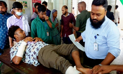 ‘তোদের অস্তিত্ব রাখব না’ বলে বৈষম্যবিরোধী নেতাকে ছুরিকাঘাত