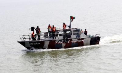 নাফ নদীতে বিজিবির টহল জোরদার