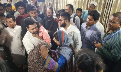 মোহাম্মদপুরে আহত ও শহীদ পরিবারের খোঁজ নিলেন নাহিদ ইসলাম
