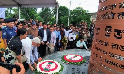 নারায়ণগঞ্জে দেশের প্রথম ‘জুলাই শহীদ স্মৃতিস্তম্ভ’ উদ্বোধন