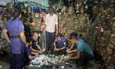 নারায়ণগঞ্জে যৌথবাহিনীর অভিযান, আটক ২