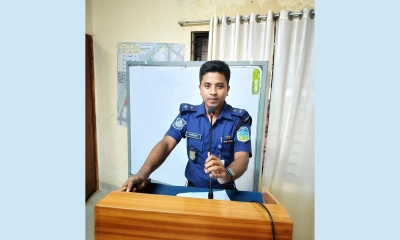 ছুটিতে গিয়ে ছাত্রদল নেতার মাথা ফাটালেন এসআই