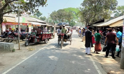নৈশপ্রহরীকে বেঁধে ৪ দোকানে দুর্ধর্ষ ডাকাতি