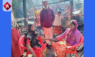 উল্লাপাড়ায় আগুন লেগে ১০টি বাড়ি পুড়ে ছাই
