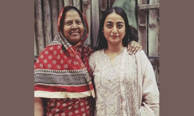 মা হারালেন অভিনেত্রী​​​​​​​ অর্ষা, হাসপাতাল নিয়ে স্বামীর ক্ষোভ