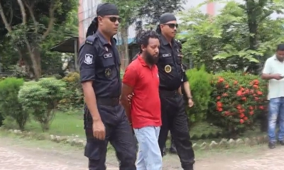 গ্রেপ্তারকৃত রনি। ছবি- রূপালী বাংলাদেশ