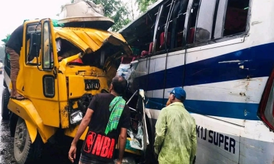 পাবনায় বাস-ট্রাক সংঘর্ষে নিহত ৩