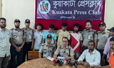কলাপাড়ায় ক্রিস্টাল মেথ ও ইয়াবাসহ আটক ৪