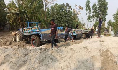 যমুনাসহ ৫ নদী থেকে প্রতি রাতে কোটি টাকার বালু লুট