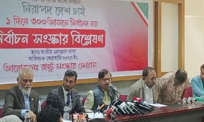 সরকার এক কঠিন সময়ে এসে উপনীত হয়েছে: মান্না