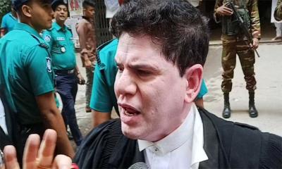 আদালতে আমুর আইনজীবীকে পিটুনি