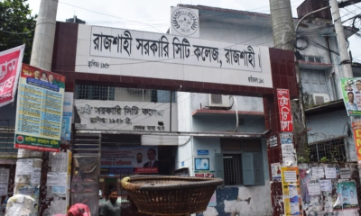 শিক্ষার্থীকে প্রবেশপত্র পৌঁছে দেওয়া শিক্ষক প্রশংসায় ভাসছেন