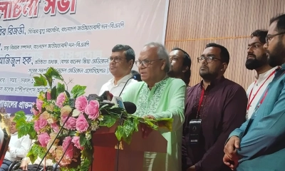 অন্তর্বর্তী সরকারও শেখ হাসিনার মতো সময় ক্ষেপণ করছে: রিজভী