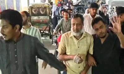 বগুড়ায় আ.লীগ নেতাকে ডিবিতে সোর্পদ