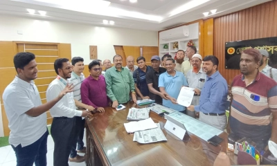 সাতক্ষীরায় সাংবাদিকদের ওপর হামলায় জড়িতদের গ্রেপ্তারের দাবি