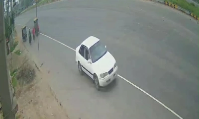 সোনারগাঁয়ে দিনে-দুপুরে গাড়ি থামিয়ে ছিনতাই