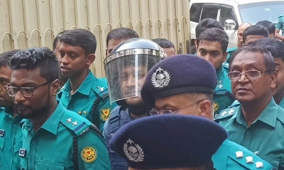 ‘দেশটাকে পুড়িয়ে ফেলছে ওরা’