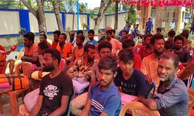 সুন্দরবনে পুশ-ইন ৭৫ বাংলাদেশিকে পরিবারের কাছে হস্তান্তর