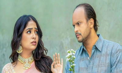 ‘টাক কোন সমস্যা না’ নাটকের দৃশ্যে হিমি ও নিলয়। ছবি- সংগৃহীত
