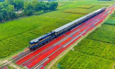 রেললাইন যেন ‘লালগালিচা’