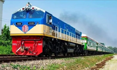 ‘ঈদের ফিরতি ট্রেনযাত্রায় মাস্ক পরার অনুরোধ’