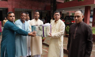 সেনাসদস্যদের সঙ্গে সেনাপ্রধানের ঈদ শুভেচ্ছা বিনিময়