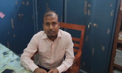 ঘুষ নেওয়ার ভিডিও ভাইরাল, আদালতের নাজির সাময়িক বরখাস্ত