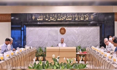 ড. ইউনূসের পদত্যাগ নিয়ে উপদেষ্টা পরিষদে আলোচনা