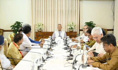 প্রধান উপদেষ্টার সঙ্গে বিভিন্ন দলের নেতাদের বৈঠক শুরু
