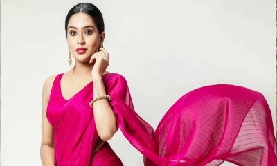 চলচ্চিত্র অনুদান কমিটি থেকে পদত্যাগ করলেন মম
