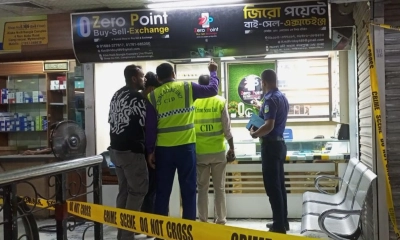 ময়মনসিংহে তালা ভেঙে ৭ মিনিটে দোকান থেকে ৮০ লাখ টাকার মালামাল লুট
