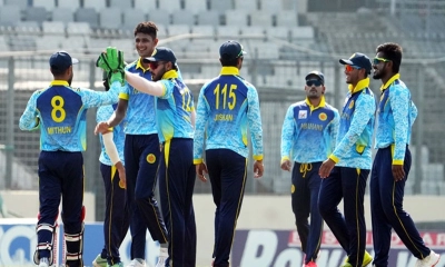 ইমনের রেকর্ড গড়ার দিনে জিতল আবাহনী