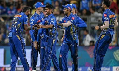 কলকাতার বিপক্ষে মুম্বাইয়ের দাপুটে জয়